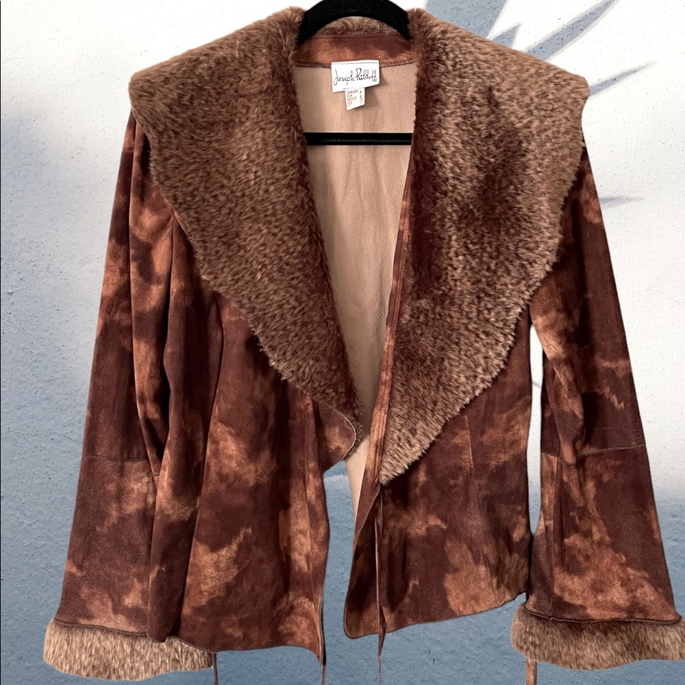 Unique Joseph Ribkoff jacket & skirt 🤎